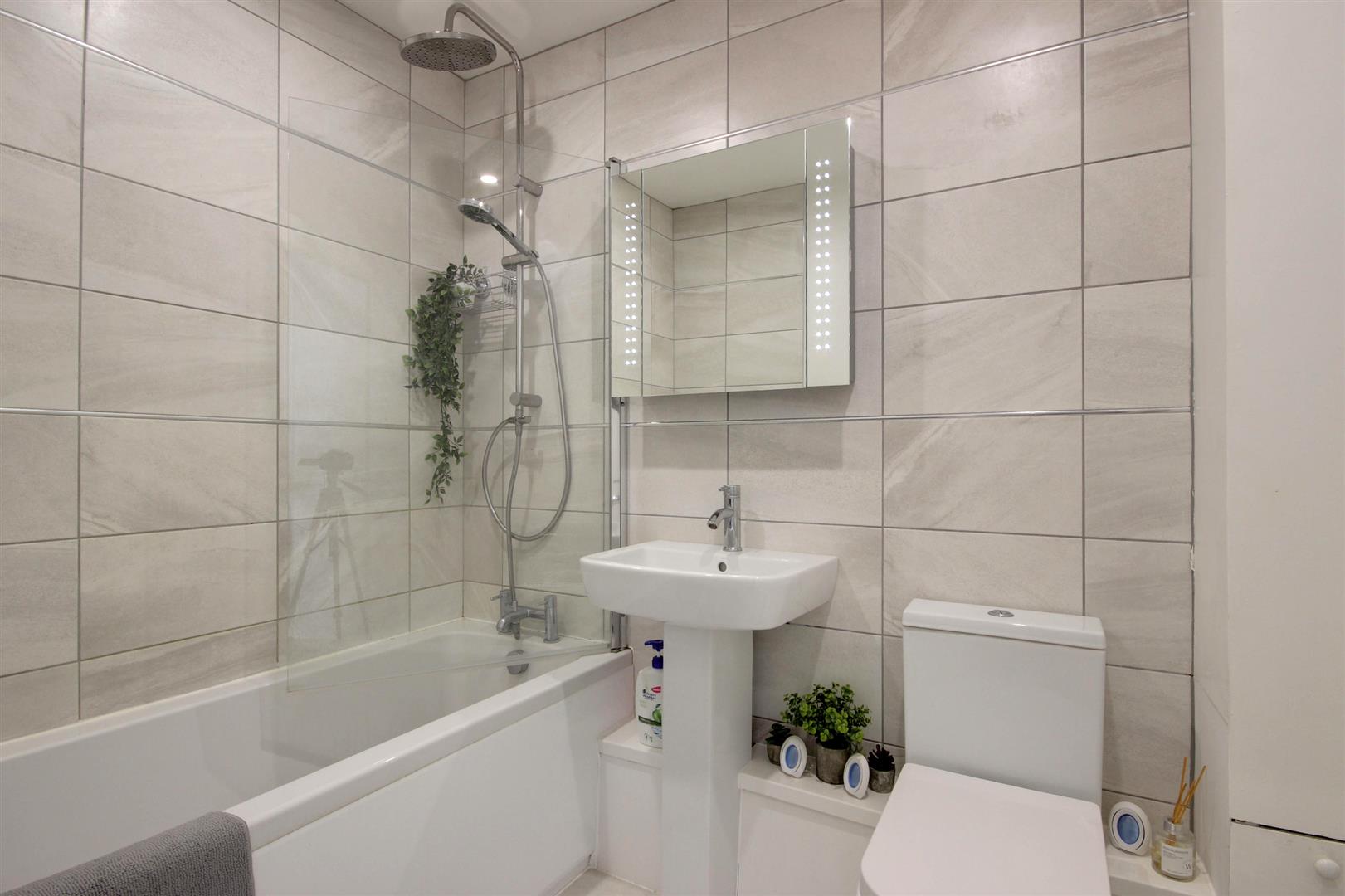 Elm Tree Court, Cottingham